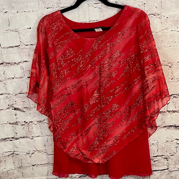 Womens Red Sequin Poncho Top Size 1X Holiday's Festive (D-45) - Picture 1 of 4